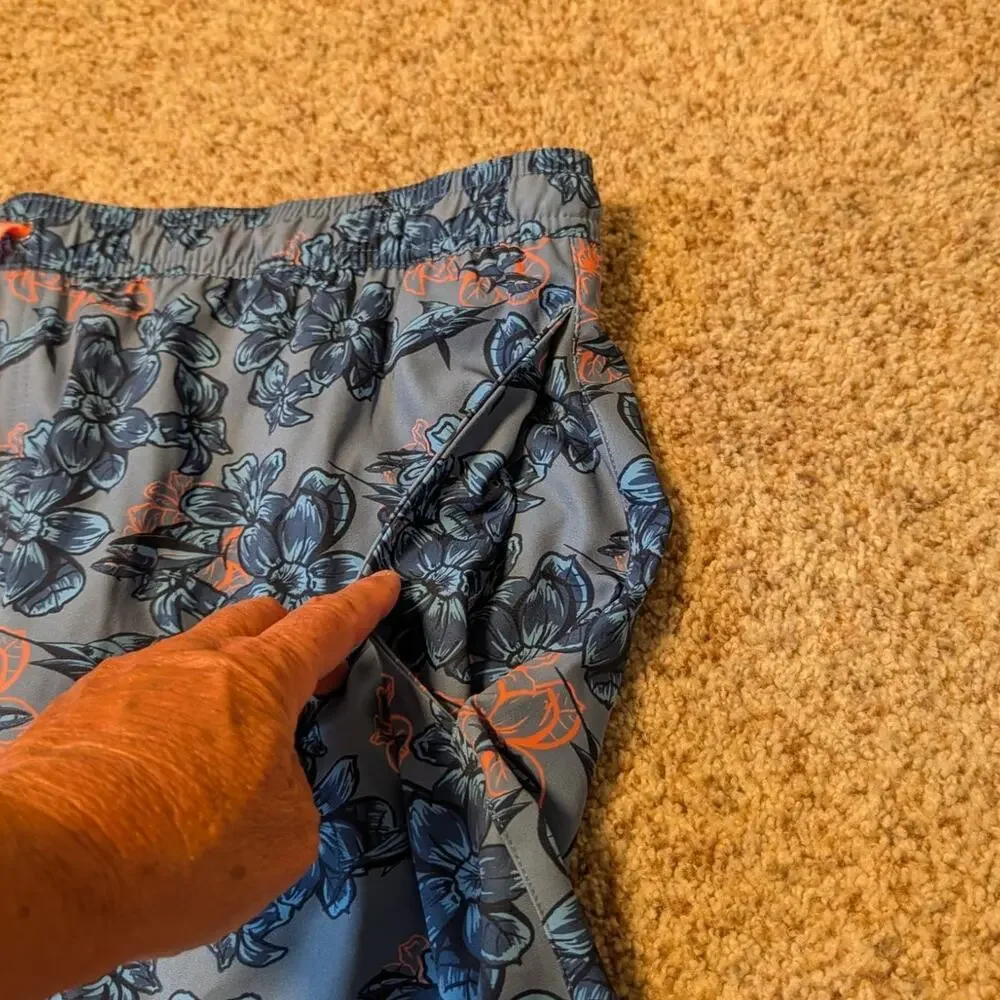 HUK Men's Volley swim trunks/shorts, XXL; Floral pattern